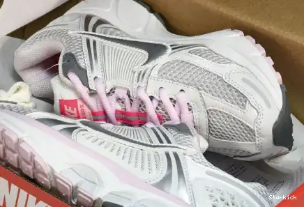 Nike 5 Pack White FN3695-001 Pink Vomero Zoom 520 0531